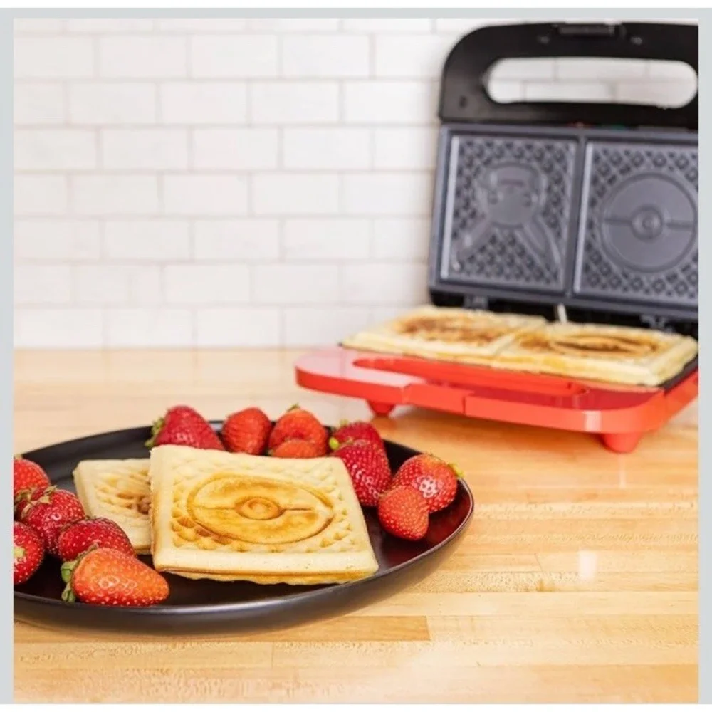 Uncanny Brands Pokemon Pikachu‎ Waffle Maker